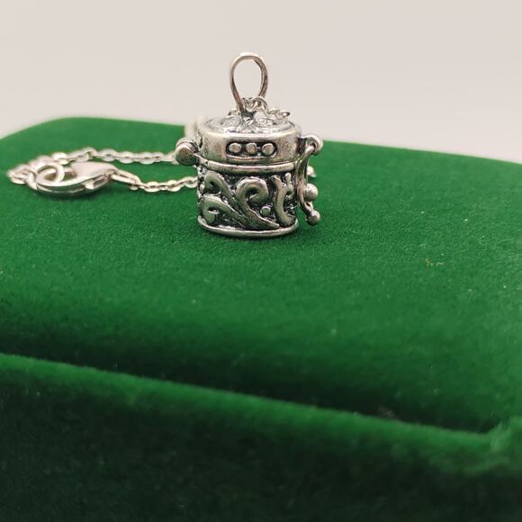 Sterling Silver Prayer Box on 18-inch Link Chain - Picture 5 of 6